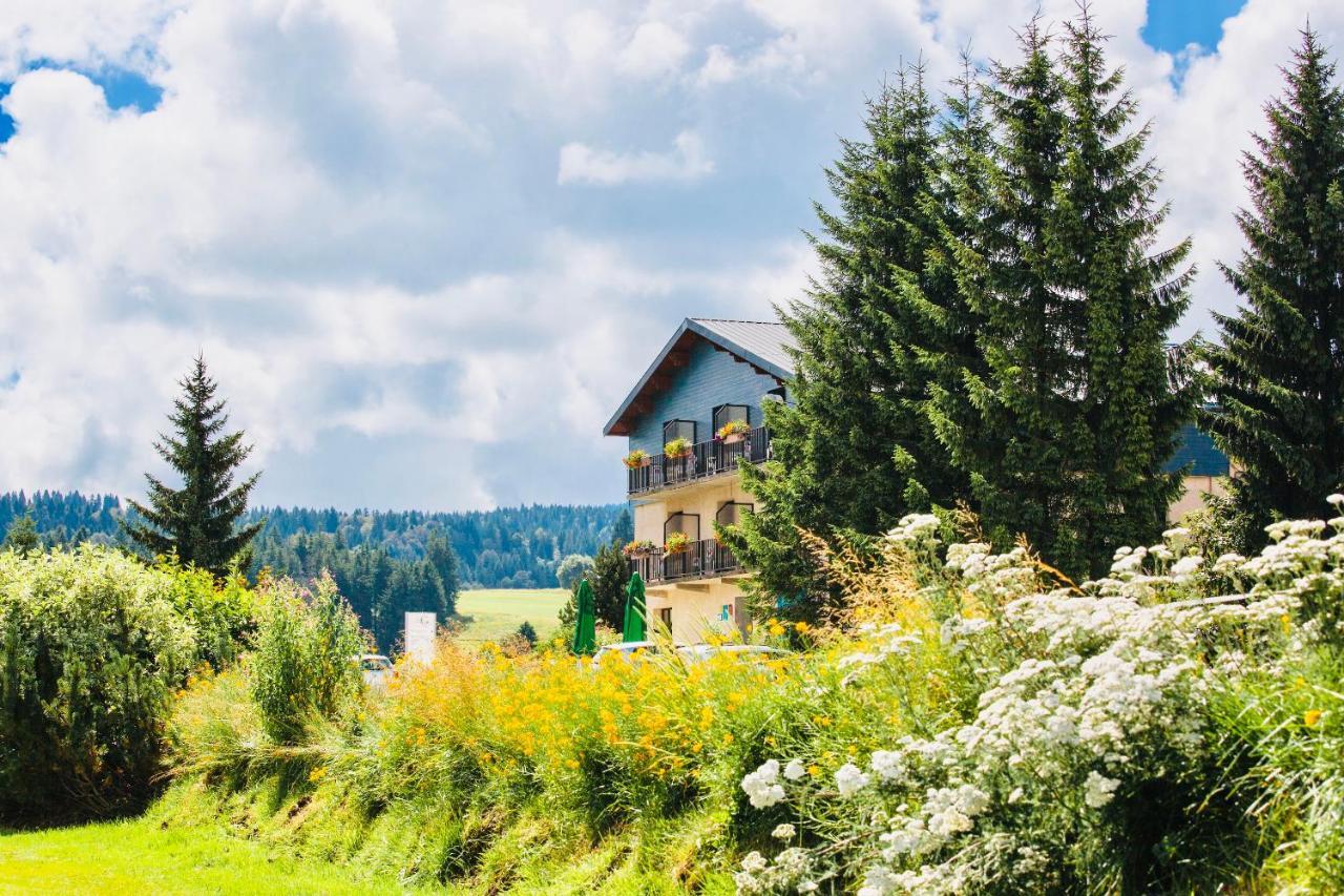 Domaine Du Mont-Saint-Jean Hotel เลรูส ภายนอก รูปภาพ