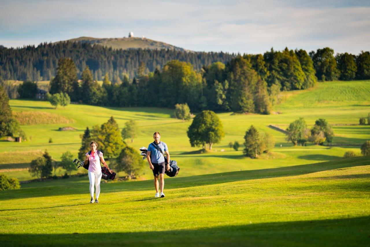 Domaine Du Mont-Saint-Jean Hotel เลรูส ภายนอก รูปภาพ