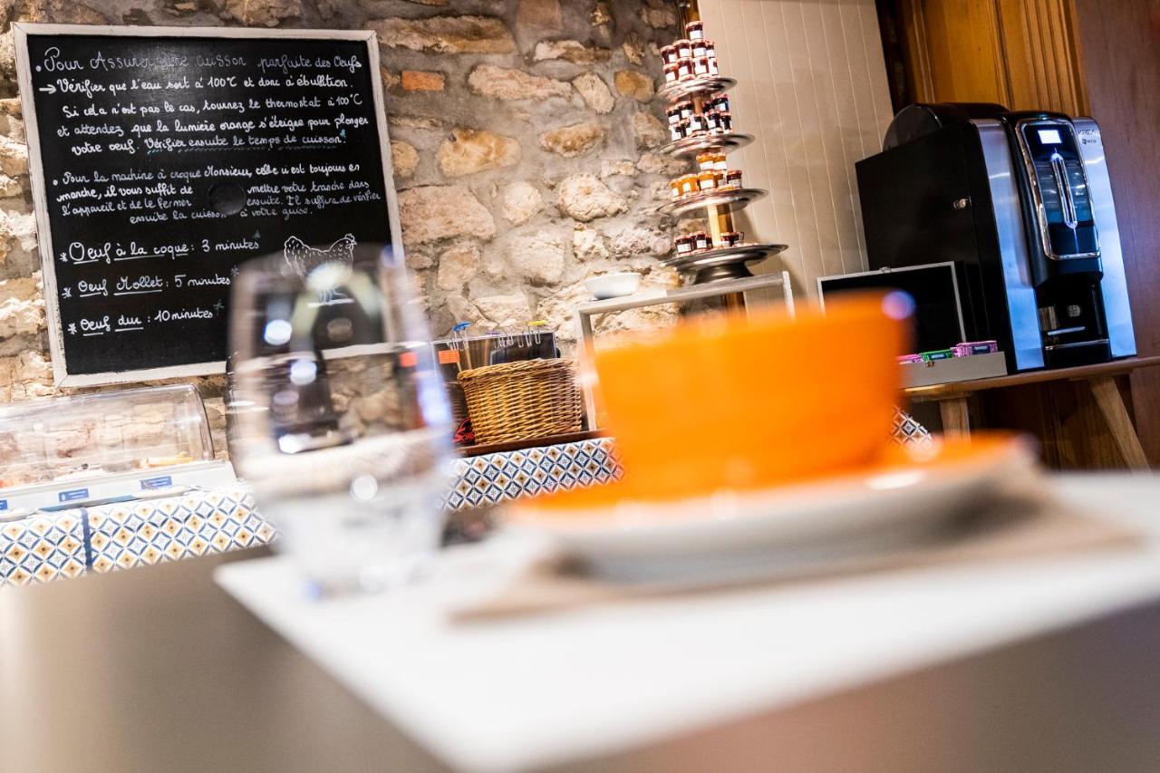 Domaine Du Mont-Saint-Jean Hotel เลรูส ภายนอก รูปภาพ