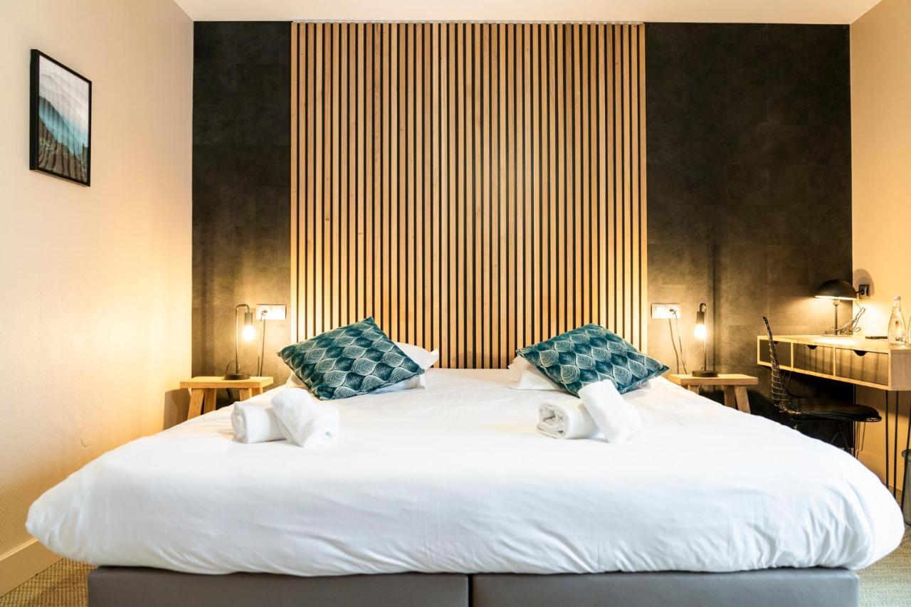 Domaine Du Mont-Saint-Jean Hotel เลรูส ภายนอก รูปภาพ