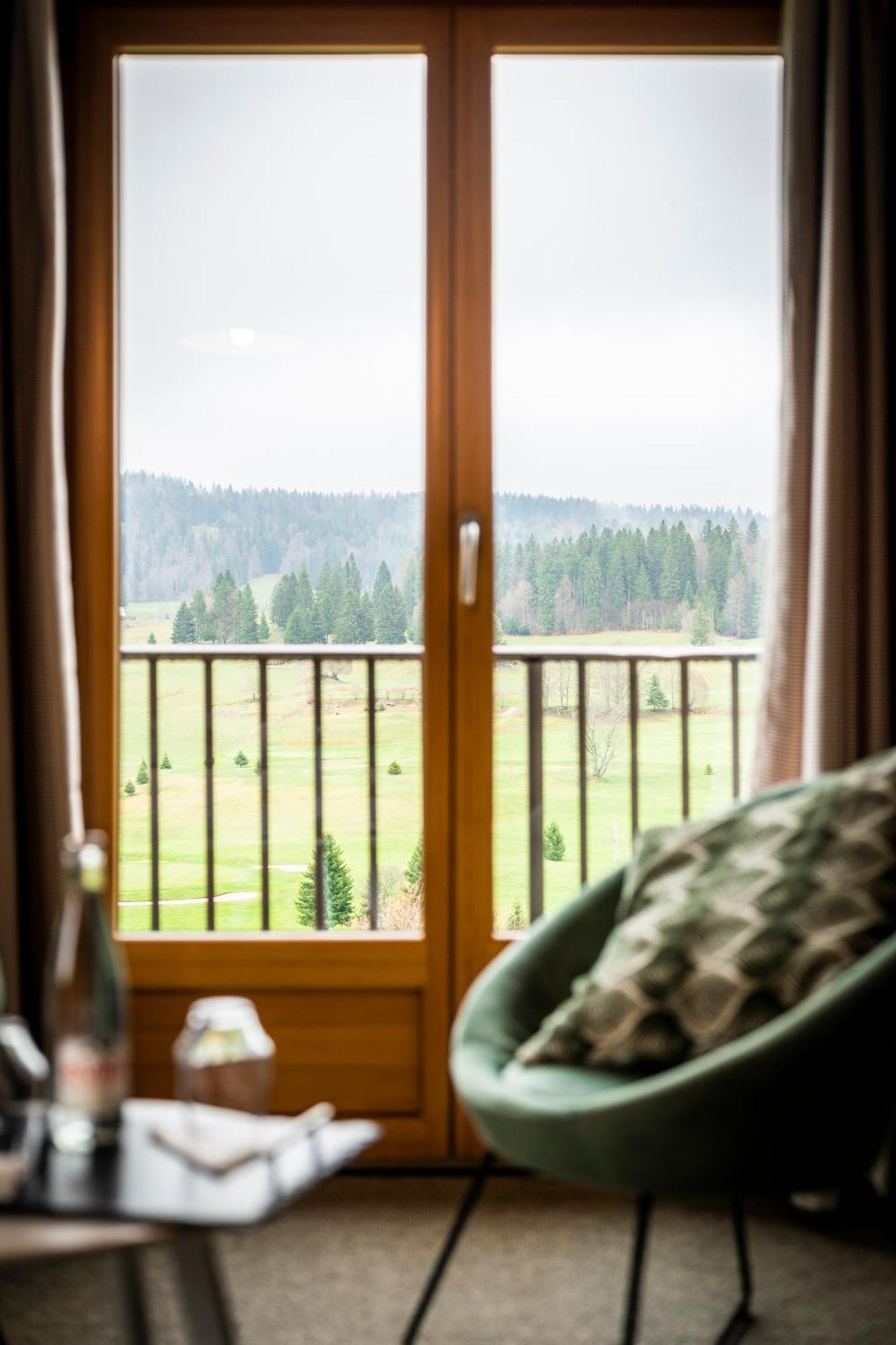 Domaine Du Mont-Saint-Jean Hotel เลรูส ภายนอก รูปภาพ