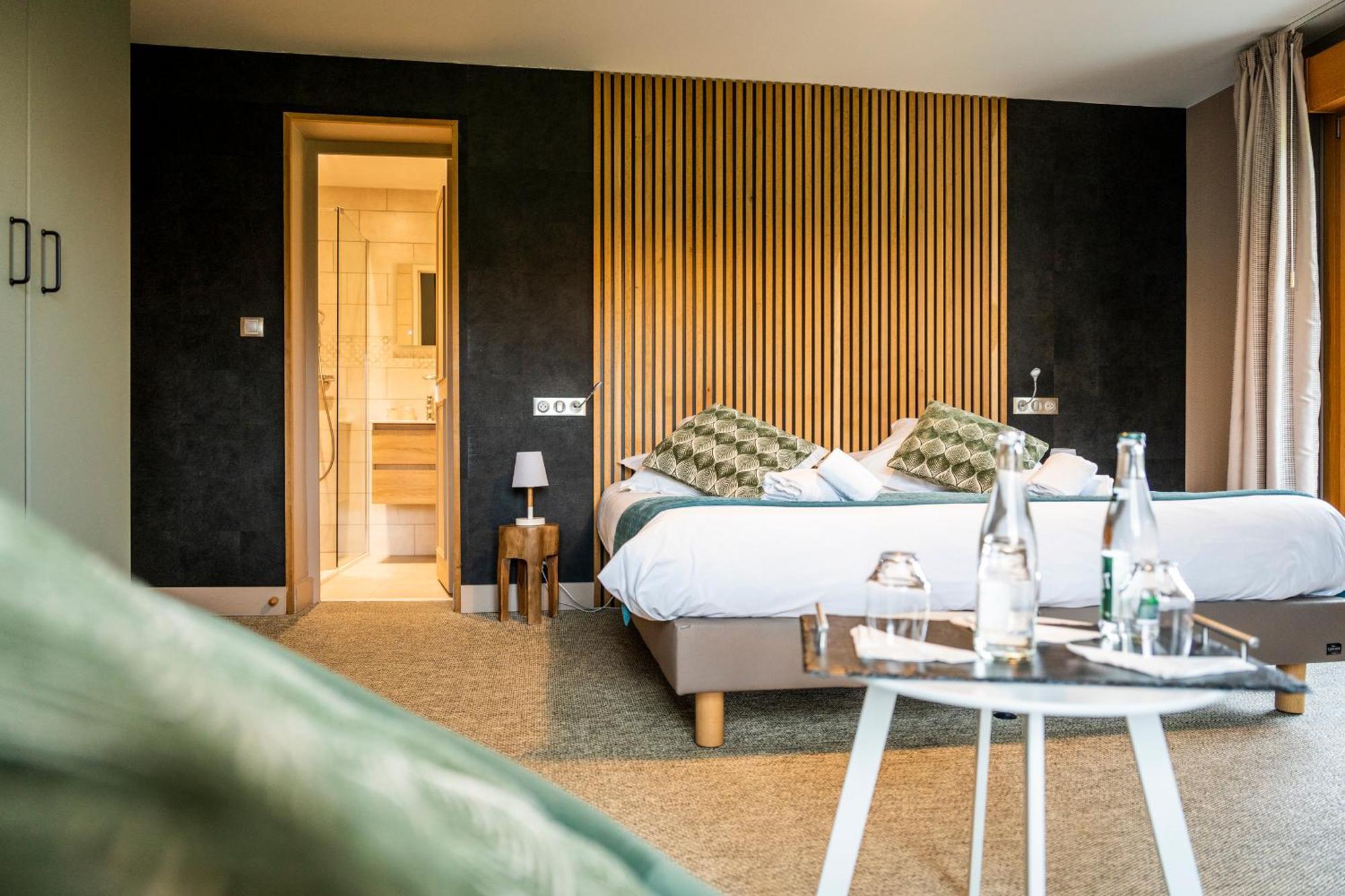 Domaine Du Mont-Saint-Jean Hotel เลรูส ภายนอก รูปภาพ